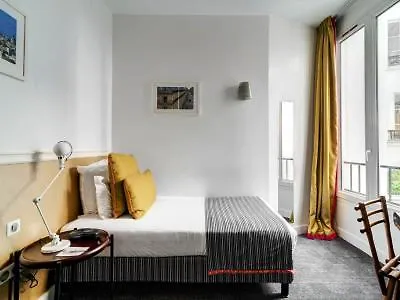 مونتيروزا - أستوتل 3*